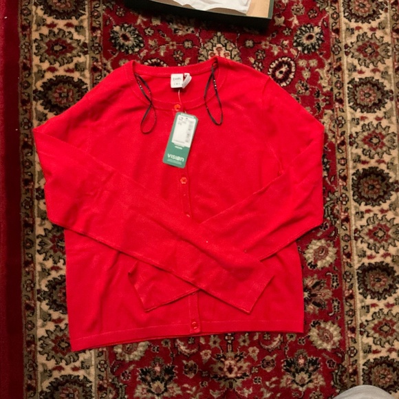 Small Red Simons Fitted Cardigan - Picture 2 of 5